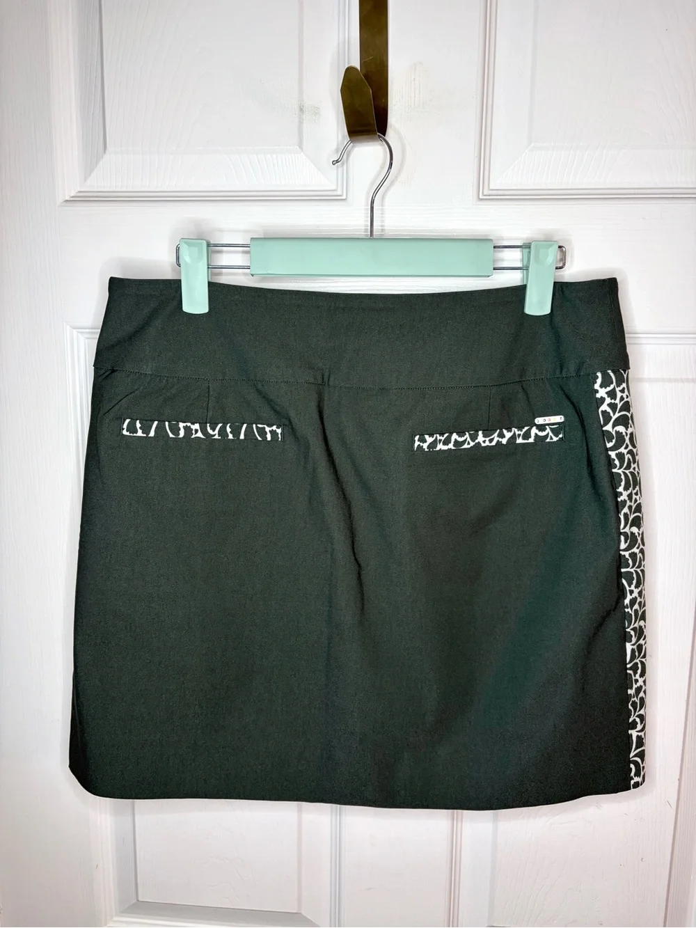 Swing Control Olive Green Tummy Control Vented Tech Skort Side Details 10 NWT